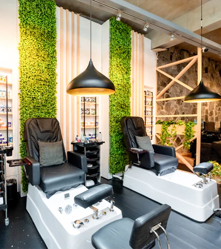 Nail service